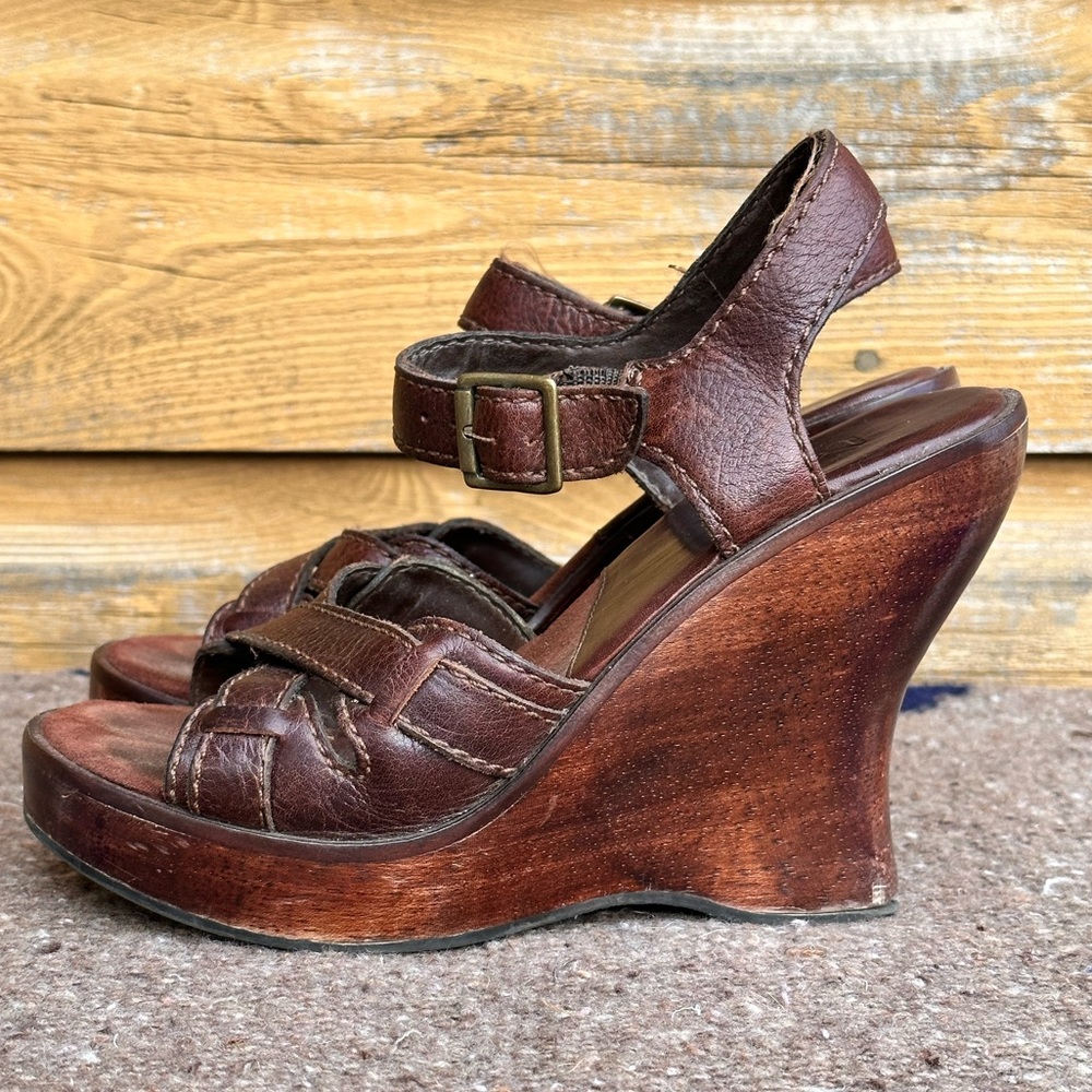 MIA Women’s Janis SZ.7 Wooden Platform Wedge Sandal High Heels